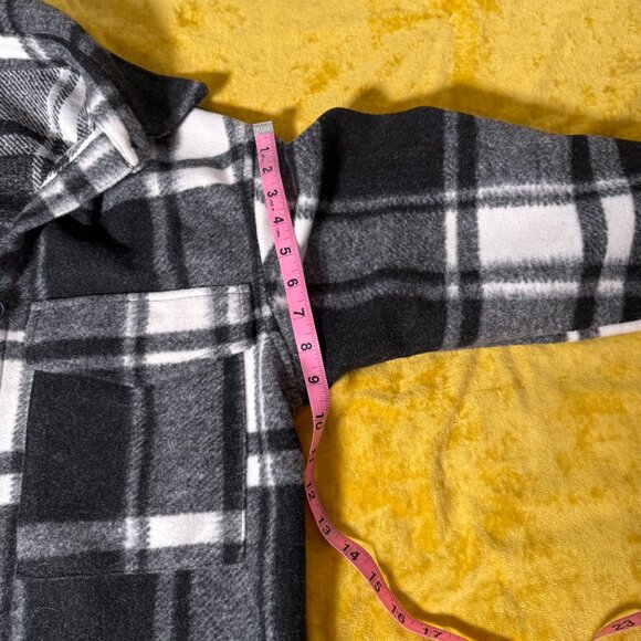 H&M Flannel Button Up Jacket Mens Size S Long Sleeve Front Pocket Black White - Picture 7 of 8